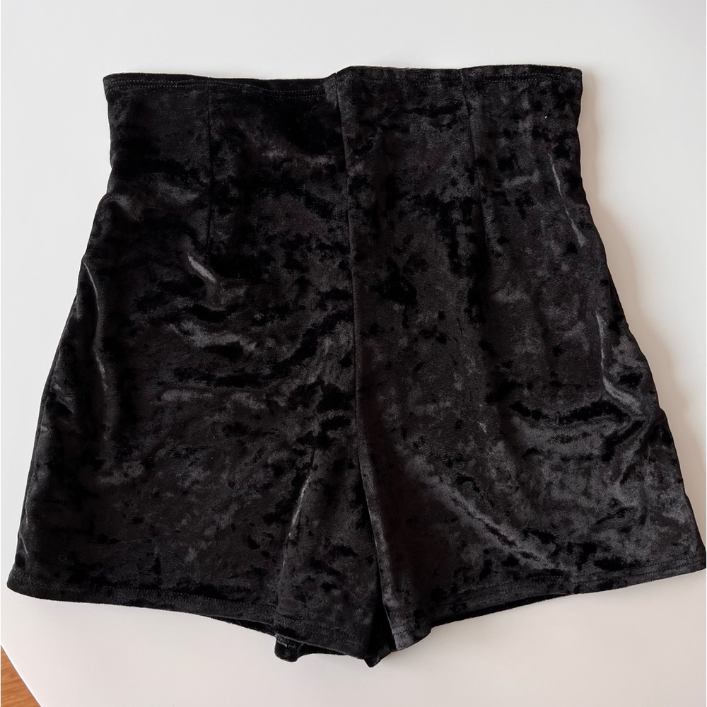 Ocean Moon Black Rave Short